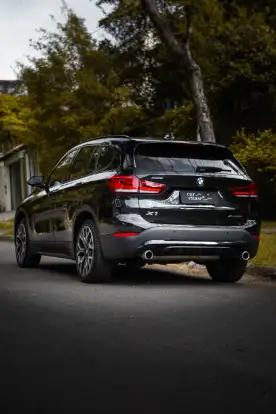 BMW-X1-2021