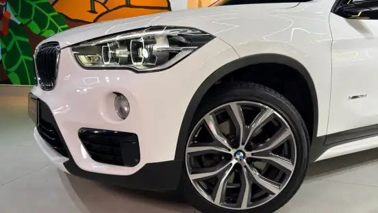 BMW-X1-2016