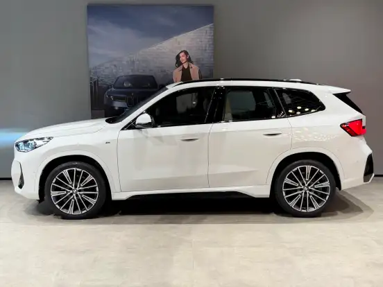 BMW-X1-2024