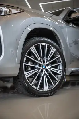 BMW-X1-2024