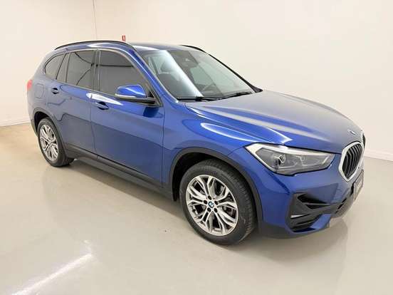 BMW-X1-2021