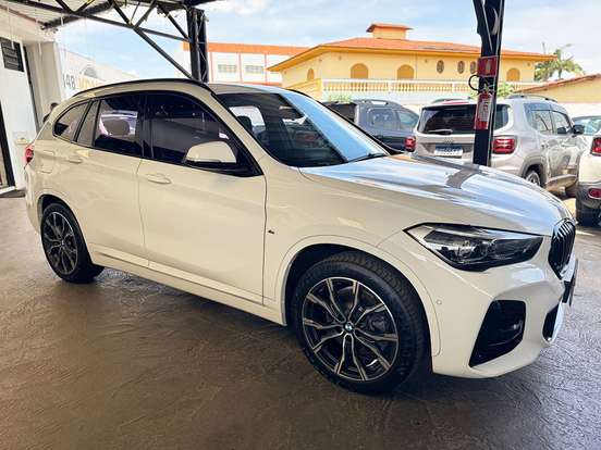 BMW-X1-2022