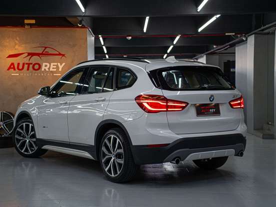 BMW-X1-2016