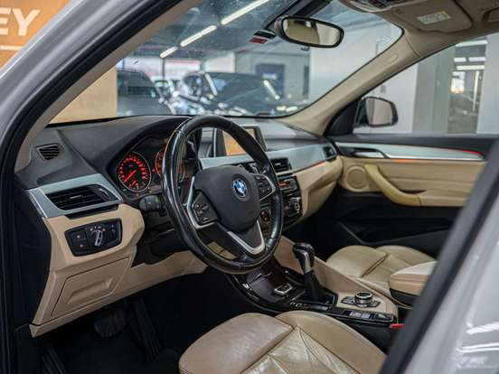 BMW-X1-2.0 16V TURBO ACTIVEFLEX SDRIVE20I X-LINE 4P AUTOMÁTICO BMW-X1-2016