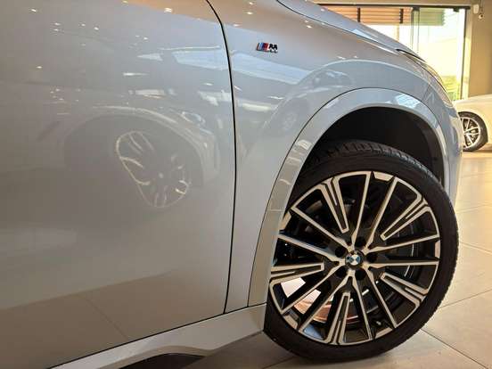 BMW-X1-2.0 16V TURBO GASOLINA SDRIVE20I M SPORT STEPTRONIC BMW-X1-2024