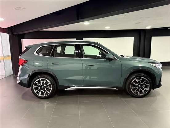BMW-X1-2024