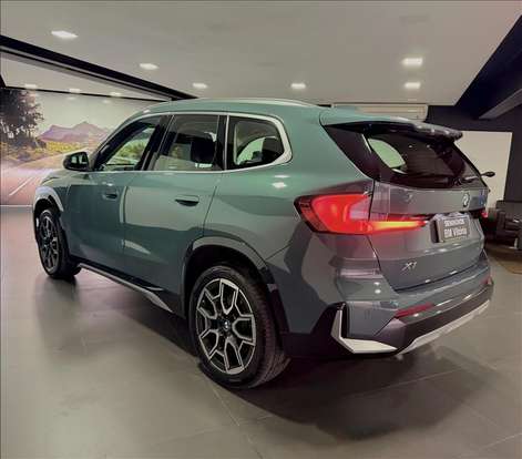 BMW-X1-2024