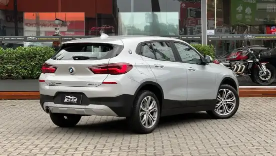 BMW-X2-2021