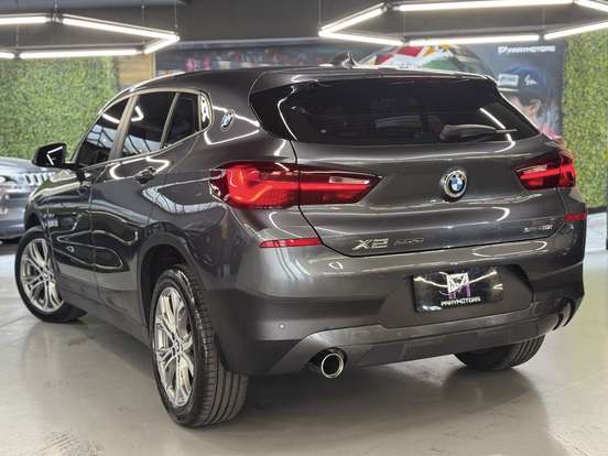 BMW-X2-2021