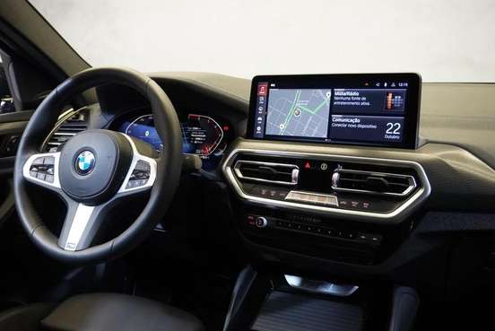 BMW-X4-2024