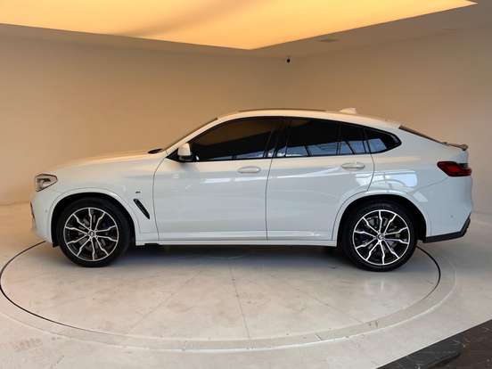 BMW-X4-2020