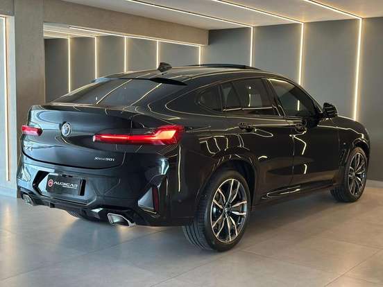BMW-X4-2023