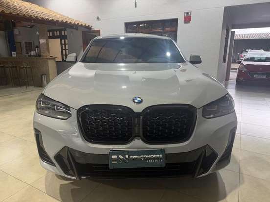 BMW-X4-2022