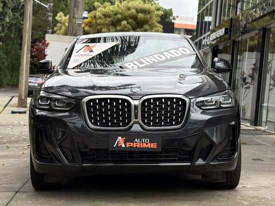 BMW-X4-2022