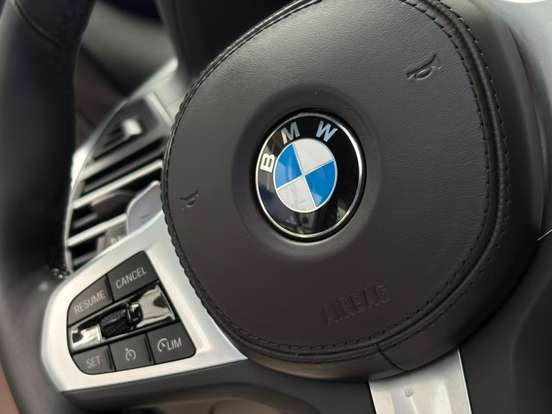BMW-X4-2022