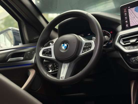 BMW-X4-2022