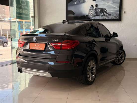 BMW-X4-2017