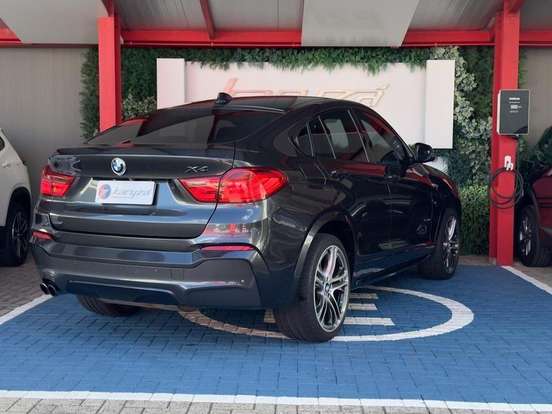 BMW-X4-2016