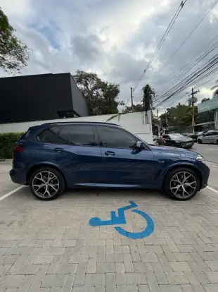 BMW-X5-2022