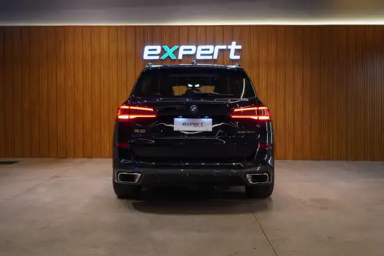 BMW-X5-2022