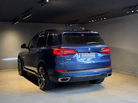 BMW-X5-2018