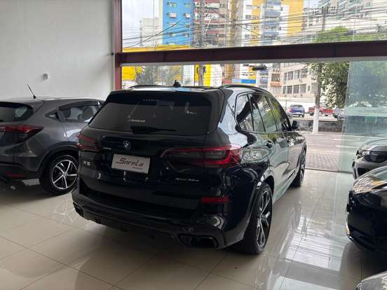 BMW-X5-2023