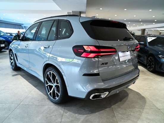 BMW-X5-3.0 I6 TURBO HÍBRIDO XDRIVE50E M SPORT AUTOMÁTICO BMW-X5-2025