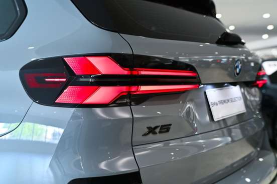 BMW-X5-2025