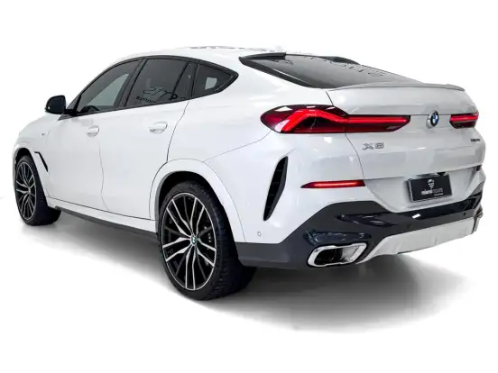 BMW-X6-3.0 TWINPOWER GASOLINA XDRIVE40I M SPORT AUTOMÁTICO BMW-X6-2024