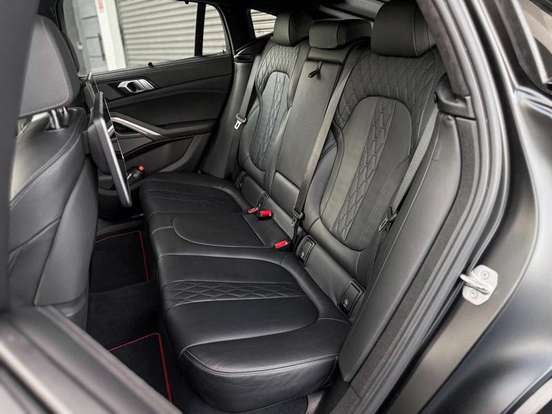 BMW-X6-2022