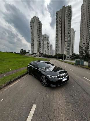 BMW-320i-2024