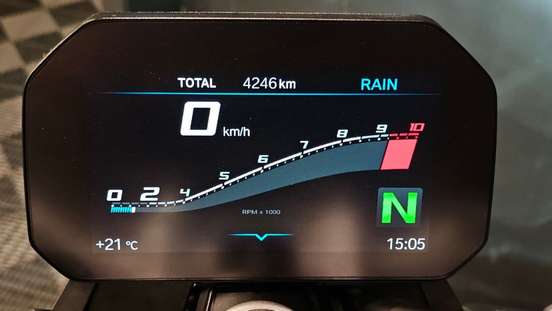 BMW-F 900 R SPORT PLUS-2023