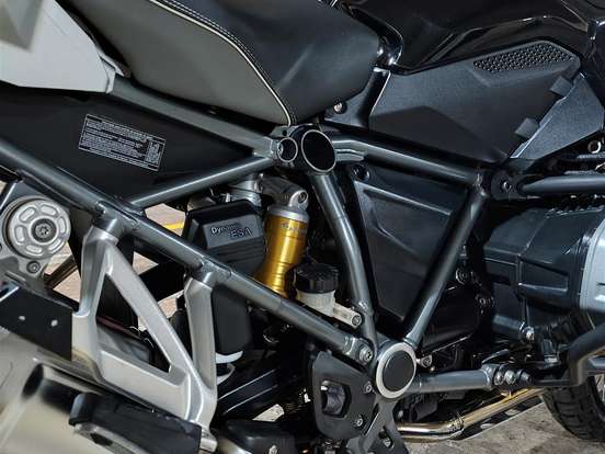 BMW-R 1200 GS TRIPLE BLACK BMW-R 1200 GS TRIPLE BLACK-2016