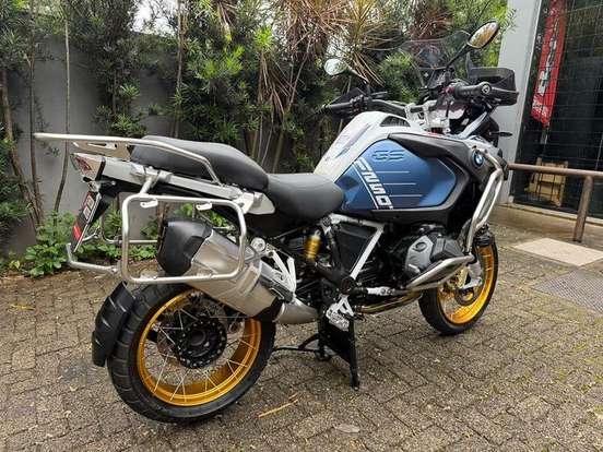 BMW-R 1250 GS ADVENTURE BMW-R 1250 GS ADVENTURE-2024
