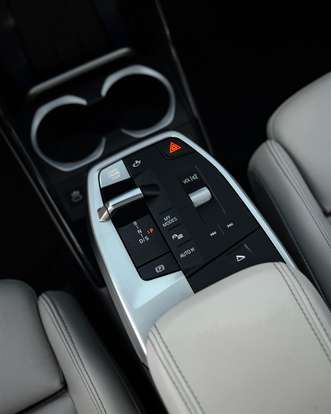BMW-X1-2025