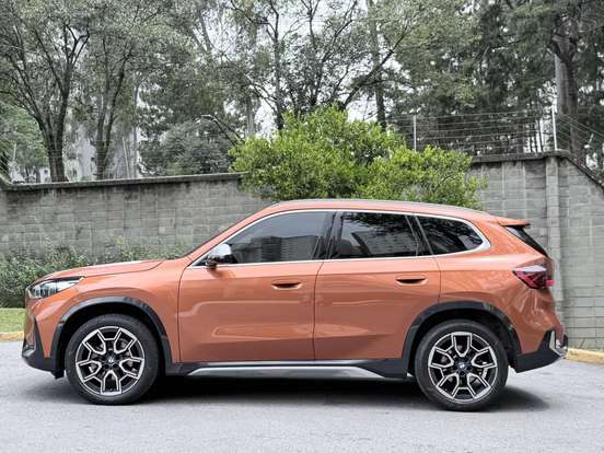 BMW-X1-2.0 16V TURBO GASOLINA SDRIVE20I X-LINE STEPTRONIC BMW-X1-2022
