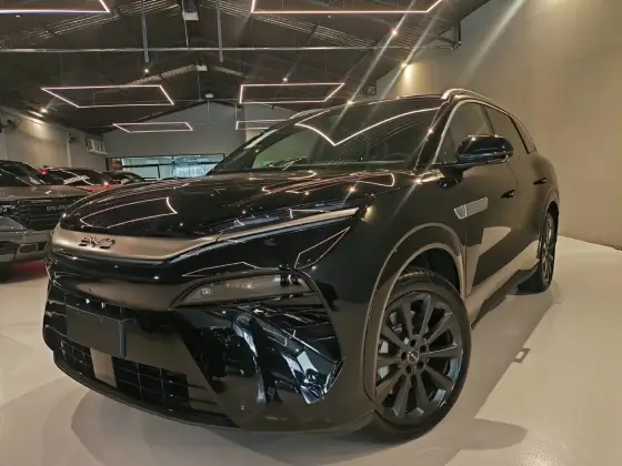 BYD ATTO 8 1.5 TURBO PHEV AWD AUTOMÁTICO