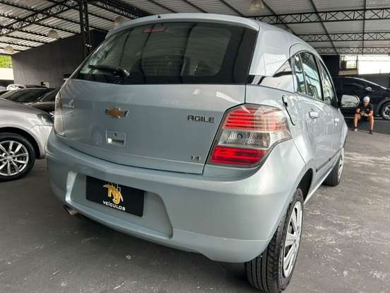 CHEVROLET-AGILE-1.4 MPFI LT 8V FLEX 4P MANUAL CHEVROLET-AGILE-2010