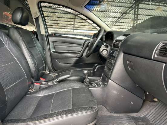 CHEVROLET-ASTRA-2008