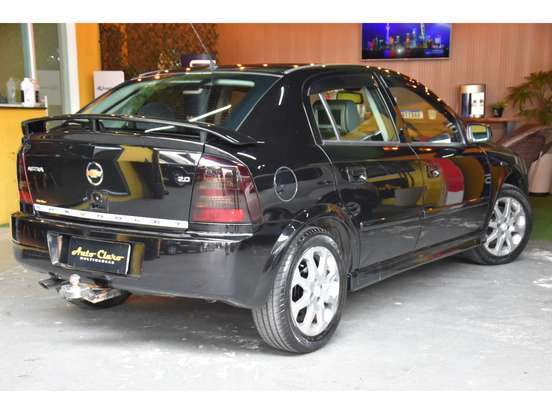 CHEVROLET-ASTRA-2010