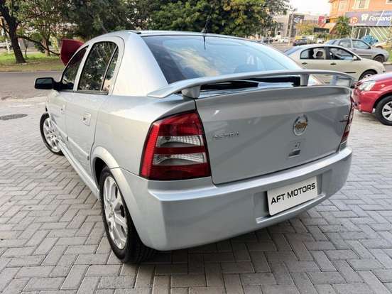 CHEVROLET-ASTRA-2010