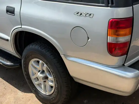 CHEVROLET-BLAZER-2.8 DLX 4X4 12V TURBO INTERCOOLER DIESEL 4P MANUAL CHEVROLET-BLAZER-2000