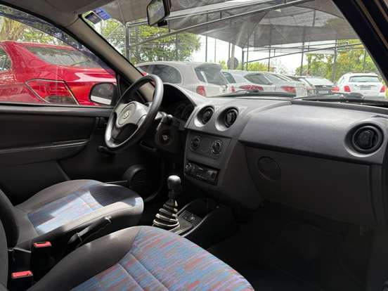 CHEVROLET-CELTA-1.0 MPFI LIFE 8V FLEX 2P MANUAL CHEVROLET-CELTA-2010