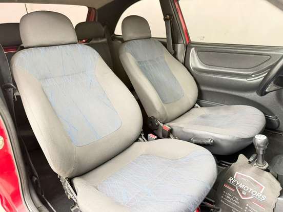 CHEVROLET-CELTA-1.0 MPFI VHC 8V GASOLINA 2P MANUAL CHEVROLET-CELTA-2004