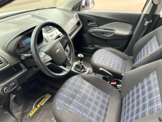 CHEVROLET-COBALT-2018