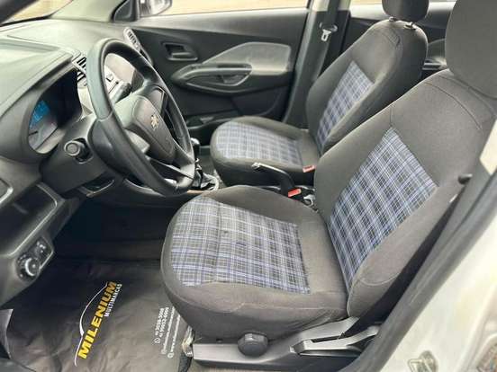 CHEVROLET-COBALT-2018