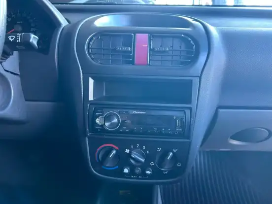 CHEVROLET-CORSA-2003