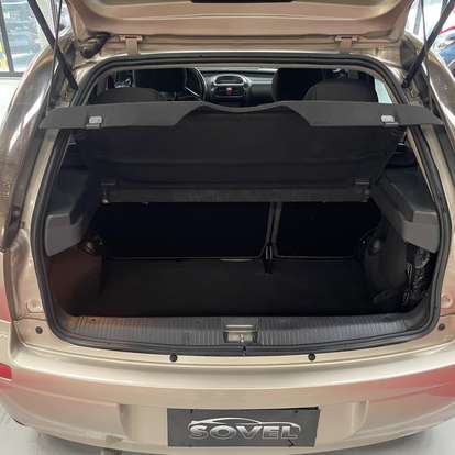 CHEVROLET-CORSA-2012