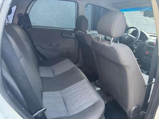 CHEVROLET-CORSA-2009