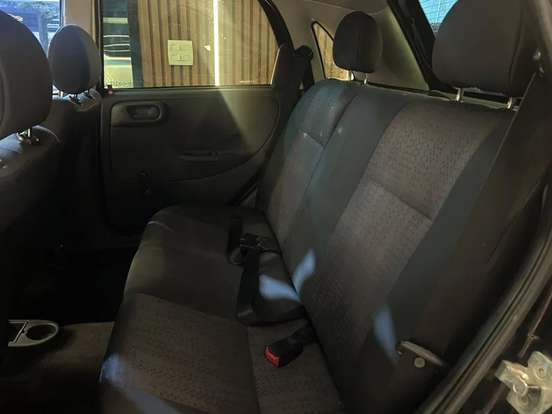 CHEVROLET-CORSA-2012